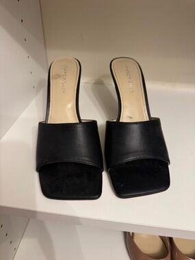 Marc Fisher Black Leather Square-Toe Slide Mules